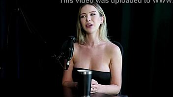 Milena Moreau Shares Tips on Starting with Lesbian Experiences and Masturbation Adventures