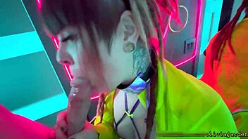 i uh... love givin' sloppy deepthroat in that wild rave bathroom publicly