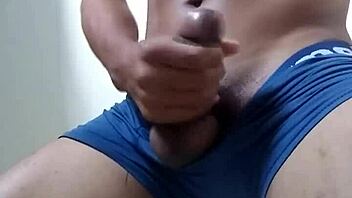 i'm getting a massage, wait no, this amateur session turns into intense masturbation, oh shoot i messed up the words again