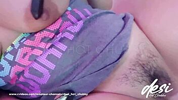 very hot sexy indian desi chubby girl masturbates