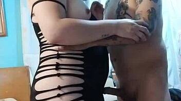 Intense Ball Licking And Pussy Devouring With Curvy Babe After Dinner!