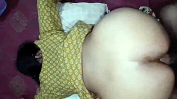 Beautiful Indian bhabhi took rough anal pounding doggystyle, then sucked the massive cock in homemade fun