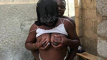 Curvy Ebony Babe Spreads Big Ass for Outdoor Creampie with Monster Cock