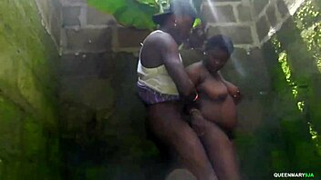 i'm fucking the landlord's ebony wife in uncompleted building