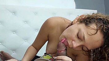 Blonde teen babe loves sucking huge cock in rough homemade compilation.