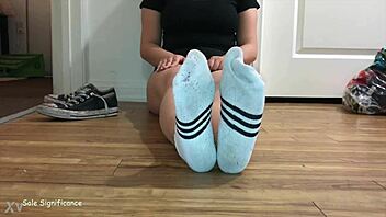Oh wow, check out our sexy soles, the sorority girls teased while showing off dirty socks and wrinkled feet