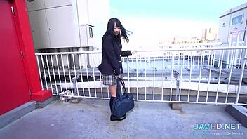 Want Japanese girls short skirts vol 100?