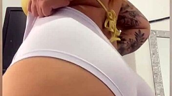 in a daring display of exhibitionism, the solo girl flashed her body while masturbating to climax outdoors