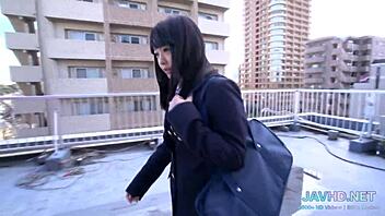 Want Japanese girls short skirts vol 100?