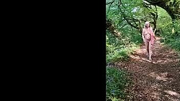 Girl explores nature by wanking outdoors in the forest