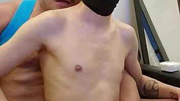 Primeiro VÍDEO BAREBACK com chaser gostoso CUM