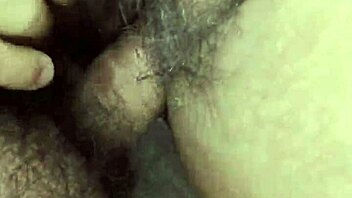 me frotan la cuca con pito pequeño se siente tan rico