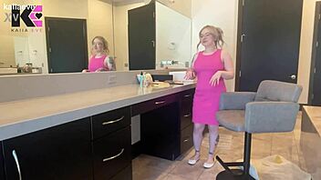 her hot body squirts under love potion's bimbo spell