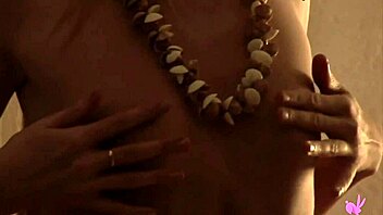 Hey Alexandra, spread that princess ass wide!