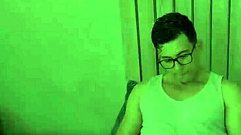 Latina delivery babe sucks cock missionary style for five-star creampie service