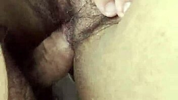 me frotan la cuca con pito pequeño se siente tan rico