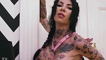 Brunette Anal Queen Gapes Huge Juicy Ass Monster Black Dildo Toys