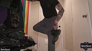 Sinn sage and crystal clark, let's share this cock in our hot threeway session.