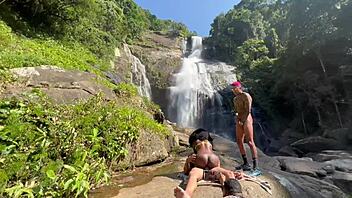 bastidores amateur com pretinha skinny slut anal 🔥🍑 veja tudo no red