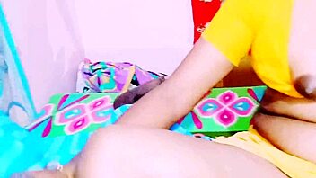 Indian bhabi moans dirty for hardcore daddy pounding