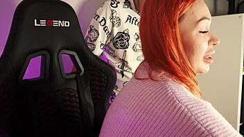 Gaming Can't Beat My Girlfriend's Deepthroat Skills!