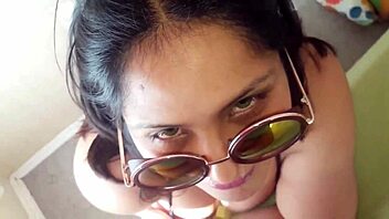 Whoa bbw latina's super tongue skills lead to massive squirt and swallow