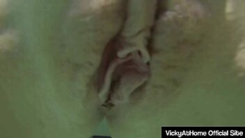 busty milf vicky vette horny toy masturbation by the pool! 💦🍑🔥