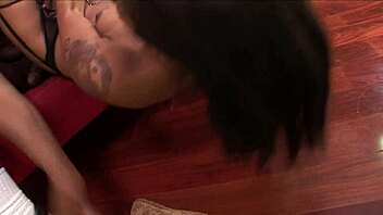 big cock stretches me skin diamond moans