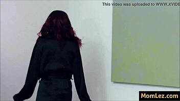 Naughty girls turn chores into teasing pussy licking playtime