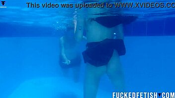 i can't stop watching yessica bunny and helen star's wet pool play