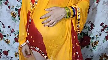 Bedroom Fuck Fest with Dirty Talk Close-Up Doggystyle and Licking