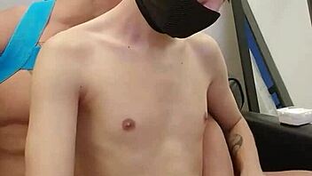 Primeiro VÍDEO BAREBACK com chaser gostoso CUM