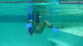 Minnie manga underwater dildo blowjob tease