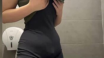 bbw big ass teen squirts extreme outdoors on cam hairy pussy