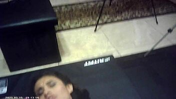 glasses cam screams as italian machine pounds her pussy backstage