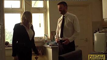 파스칼 서브슬럿 풍만 밀프 에이미 구부려 얼굴 박기 😈👠