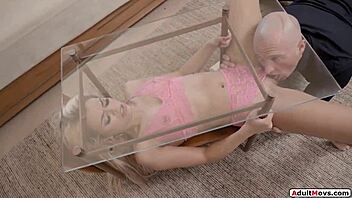 Stuck Latina's Shaved Pussy Gets Intense Licking by Boyfriend