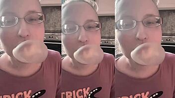 asmr huge bubble gum popping 😍🍬💦