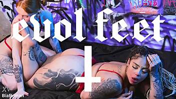 im dying to lick and suck your sexy toes goddess