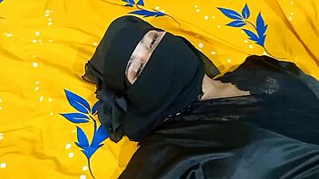 Why does hot muslim babe beg best friend for hardcore doggy pounding?