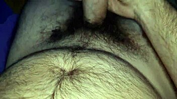 hairy babe milks hot load just for you peludo style!