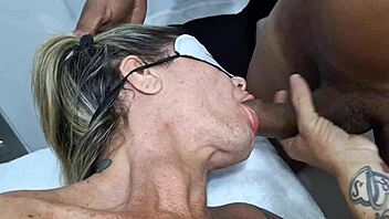 naughty masseur devours hot mature's wet pussy bareback