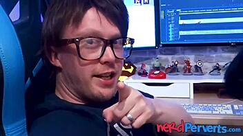 Plump Big Tits Beauty Feels Betrayed By Fake Agent