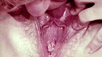 Vintage Lesbians Lick Pussy Through Centuries!