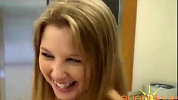 curvy sunny lane bangs cock in clinic