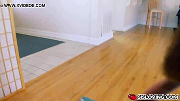 Peyton Robbie Delivers Epic Deep Throat Blowjob