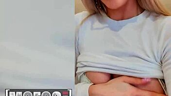 Sweet Ammy unwraps sex toy surprise instead of phone and squirts wildly