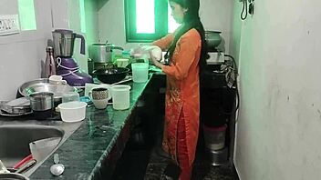 hot milf pussy creampied deep in hardcore doggystyle pounding