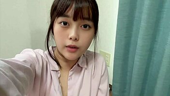 mature japanese babe raw masturbates her fertile body