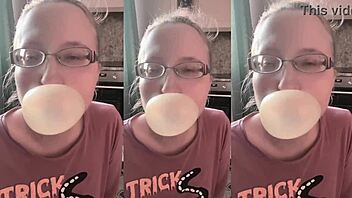 asmr huge bubble gum popping 😍🍬💦